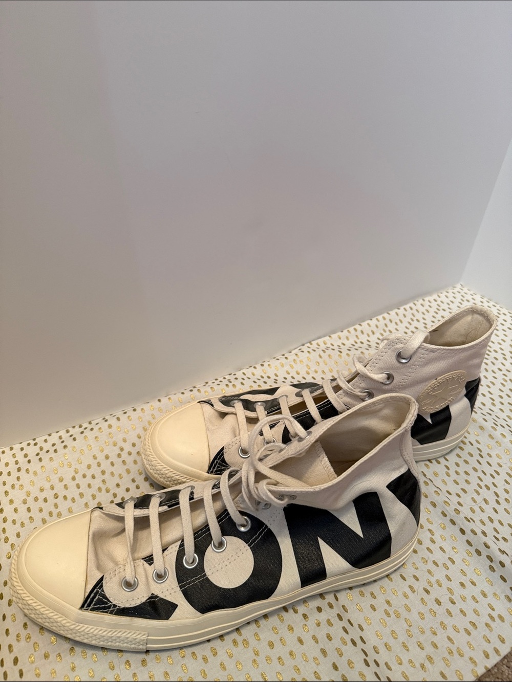 Converse High Top Sneakers White and Black - Picture 5 of 8